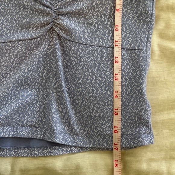 Brandy Melville Blue Floral Twist Front Top Made in Italy - Picture 6 of 6
